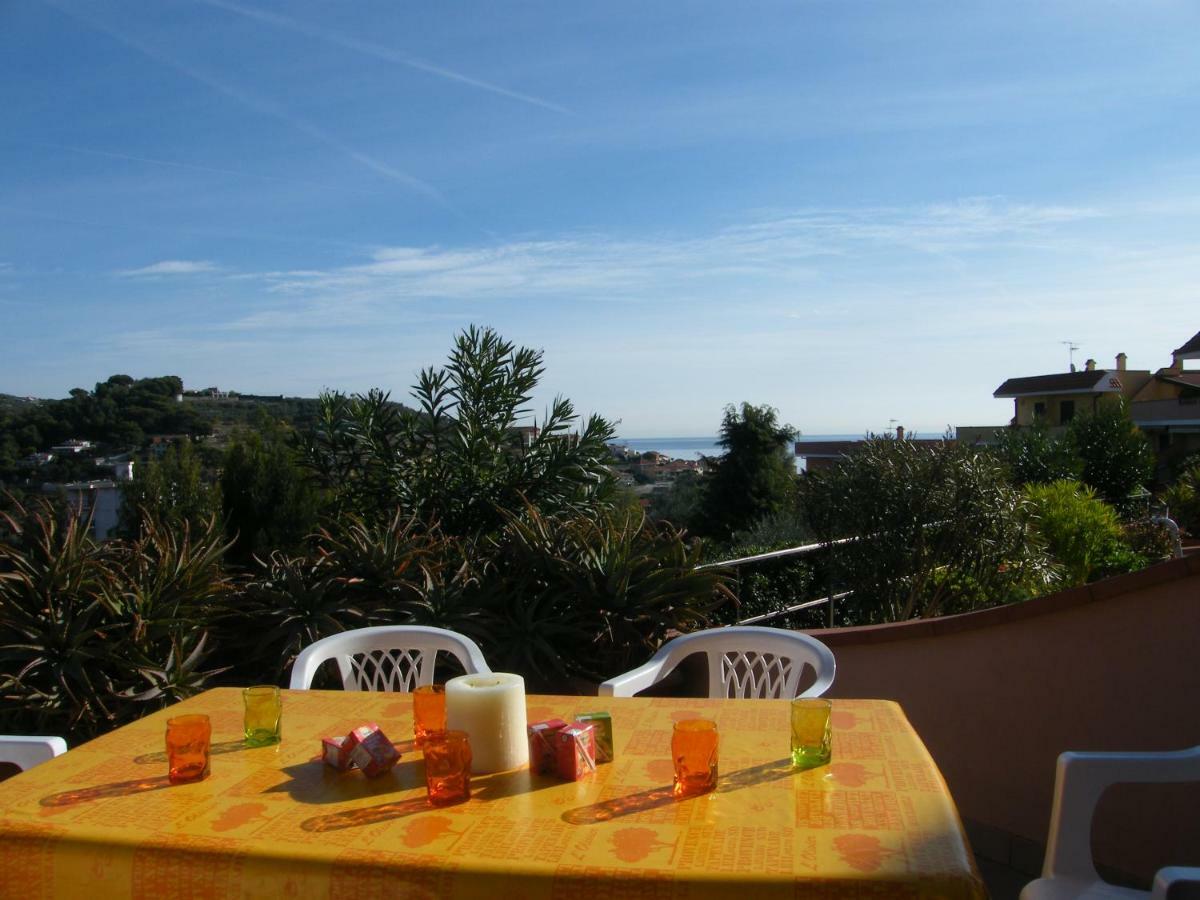 Casa Di Rino Vila San Lorenzo al Mare Exterior foto